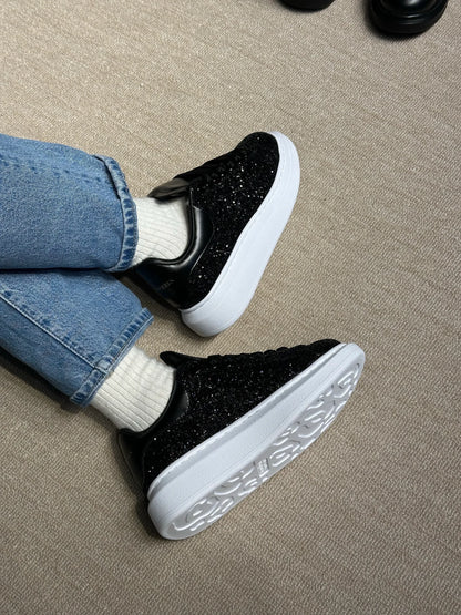 Alexander McQueen-Oversize Siyah Payetli Kadın Sneaker